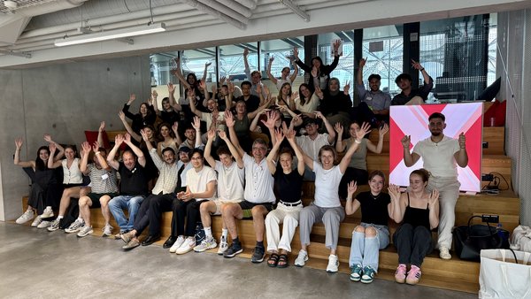 Gruppenfoto TID Studierende